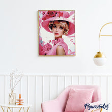 Laden Sie das Bild in den Galerie-Viewer, Diamond Painting - Diva mit rosa Hut