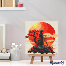Laden Sie das Bild in den Galerie-Viewer, Mini Diamond Painting 25 x 25 cm - Samurai bei Sonnenuntergang