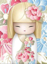 Laden Sie das Bild in den Galerie-Viewer, Diamond Painting, Asiatische Puppe