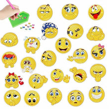 Laden Sie das Bild in den Galerie-Viewer, Diamond Painting 5D 24 Aufkleberbögen Emoji