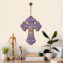 Laden Sie das Bild in den Galerie-Viewer, Dekorativer Anhänger Diamond Painting Kreuz Mandala