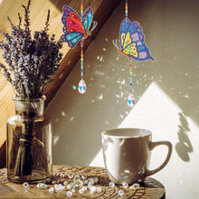 Laden Sie das Bild in den Galerie-Viewer, Kristall-Windspiel Diamond Art Schmetterlinge 2 Stück