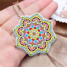 Laden Sie das Bild in den Galerie-Viewer, Schlüsselanhänger Diamond Painting 5D Blumen Mandala 5 Stück