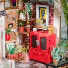 Laden Sie das Bild in den Galerie-Viewer, Miniaturhaus - Emilys Blumenladen