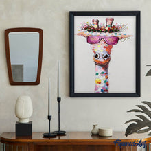 Laden Sie das Bild in den Galerie-Viewer, Pop Art Giraffe mit Brille