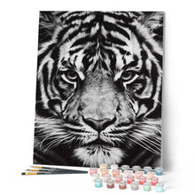 Laden Sie das Bild in den Galerie-Viewer, Malen nach Zahlen für Erwachsene | Tigerkopf in schwarzweiß | Figured'Art