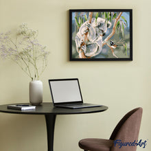 Laden Sie das Bild in den Galerie-Viewer, Koala und Vogel