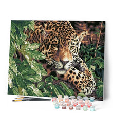 Laden Sie das Bild in den Galerie-Viewer, Malen nach Zahlen für Erwachsene | Leopard auf der Jagt | Figured'Art