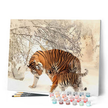 Laden Sie das Bild in den Galerie-Viewer, Malen nach Zahlen für Erwachsene | Tiger und ihr Junges im Schnee | Figured'Art