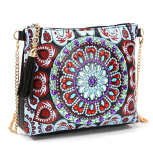 Laden Sie das Bild in den Galerie-Viewer, Diamond Painting Handtasche - Karminrotes Mandala