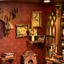 Laden Sie das Bild in den Galerie-Viewer, Book Nook - Dämmerungsbibliothek