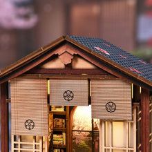 Laden Sie das Bild in den Galerie-Viewer, Book Nook - Harmonie-Garten
