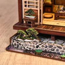 Laden Sie das Bild in den Galerie-Viewer, Book Nook - Harmonie-Garten