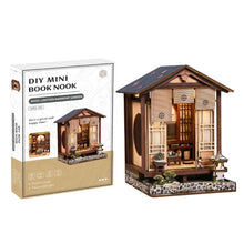 Laden Sie das Bild in den Galerie-Viewer, Book Nook - Harmonie-Garten