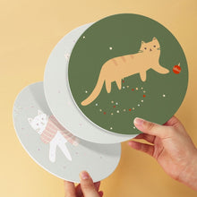 Laden Sie das Bild in den Galerie-Viewer, Mini Serie Malen nach Zahlen - Scheiben Ø20cm (6 Stück) - Weihnachtsecke der Katze