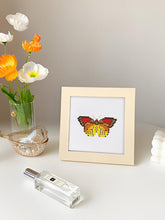 Laden Sie das Bild in den Galerie-Viewer, Mini Serie Diamond Painting - Schmetterlinge