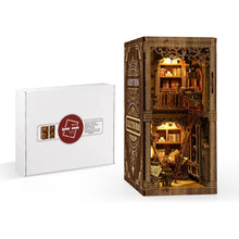 Laden Sie das Bild in den Galerie-Viewer, Book Nook - Antiker Bibliotheksraum