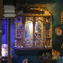 Laden Sie das Bild in den Galerie-Viewer, Book Nook - Rätsel auf dem Meeresgrund