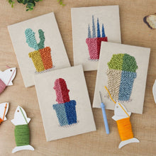 Laden Sie das Bild in den Galerie-Viewer, Punch Needle Set (4 Stück) mit Rahmen - Bunte Pflanzen