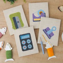 Laden Sie das Bild in den Galerie-Viewer, Punch Needle Set (4 Stück) mit Rahmen - Kawaii Schreibwaren 2