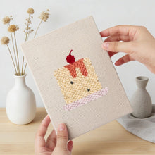 Laden Sie das Bild in den Galerie-Viewer, Punch Needle Set (4 Stück) mit Rahmen - Leckere Häppchen