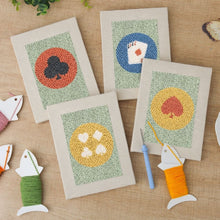 Laden Sie das Bild in den Galerie-Viewer, Punch Needle Set (4 Stück) mit Rahmen - Spielkarten