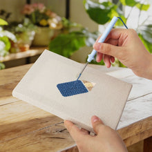 Laden Sie das Bild in den Galerie-Viewer, Punch Needle Set (4 Stück) mit Rahmen - Zeichen Essentials