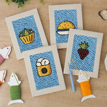 Laden Sie das Bild in den Galerie-Viewer, Punch Needle Set (4 Stück) mit Rahmen - Snackzeit 2