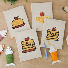 Laden Sie das Bild in den Galerie-Viewer, Punch Needle Set (4 Stück) mit Rahmen - Dessertliebhaber 2