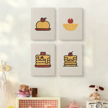 Laden Sie das Bild in den Galerie-Viewer, Punch Needle Set (4 Stück) mit Rahmen - Dessertliebhaber 2