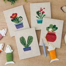 Laden Sie das Bild in den Galerie-Viewer, Punch Needle Set (4 Stück) mit Rahmen - Garten Zuhause Stimmung