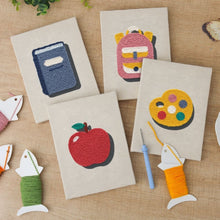 Laden Sie das Bild in den Galerie-Viewer, Punch Needle Set (4 Stück) mit Rahmen - Zurück zur Schule 1