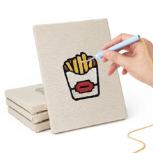 Laden Sie das Bild in den Galerie-Viewer, Punch Needle Set (4 Stück) mit Rahmen - Kawaii Snacks