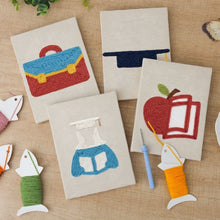 Laden Sie das Bild in den Galerie-Viewer, Punch Needle Set (4 Stück) mit Rahmen - Lernzeit