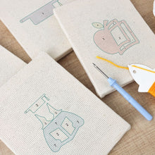 Laden Sie das Bild in den Galerie-Viewer, Punch Needle Set (4 Stück) mit Rahmen - Lernzeit
