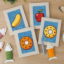 Laden Sie das Bild in den Galerie-Viewer, Punch Needle Set (4 Stück) mit Rahmen - Früchte &amp; Süßes