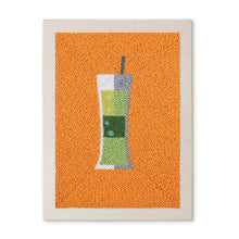 Laden Sie das Bild in den Galerie-Viewer, Punch Needle mit Rahmen - Cocktails 1 Figured'Art
