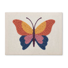 Laden Sie das Bild in den Galerie-Viewer, Punch Needle mit Rahmen - Oranger Schmetterling Figured'Art