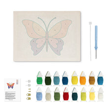 Laden Sie das Bild in den Galerie-Viewer, Punch Needle mit Rahmen - Oranger Schmetterling