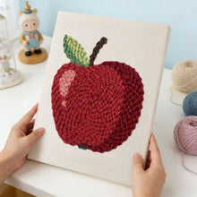 Laden Sie das Bild in den Galerie-Viewer, Punch Needle mit Rahmen - Roter Apfel
