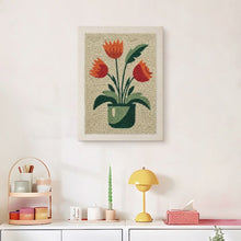 Laden Sie das Bild in den Galerie-Viewer, Punch Needle mit Rahmen - Blühende Tulpen
