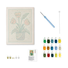 Laden Sie das Bild in den Galerie-Viewer, Punch Needle mit Rahmen - Blühende Tulpen