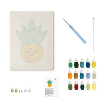 Laden Sie das Bild in den Galerie-Viewer, Punch Needle mit Rahmen - Sonniger Ananas