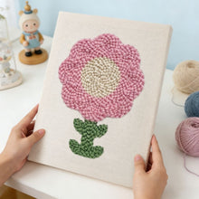 Laden Sie das Bild in den Galerie-Viewer, Punch Needle mit Rahmen - Rosa Blütenblätter