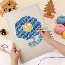 Laden Sie das Bild in den Galerie-Viewer, Punch Needle mit Rahmen - Blaue Blume