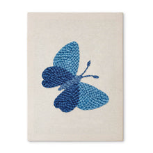 Laden Sie das Bild in den Galerie-Viewer, Punch Needle mit Rahmen - Blauer Traum Schmetterling Figured'Art