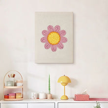 Laden Sie das Bild in den Galerie-Viewer, Punch Needle mit Rahmen - Rosa Gänseblümchen