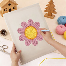 Laden Sie das Bild in den Galerie-Viewer, Punch Needle mit Rahmen - Rosa Gänseblümchen
