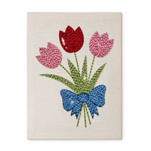 Laden Sie das Bild in den Galerie-Viewer, Punch Needle mit Rahmen - Tulpenstrauß Figured'Art