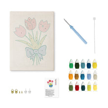 Laden Sie das Bild in den Galerie-Viewer, Punch Needle mit Rahmen - Tulpenstrauß